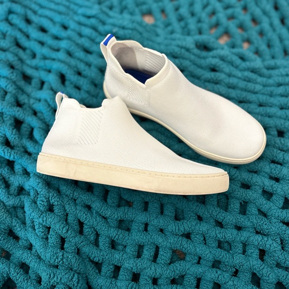 Rothy’s The Chelsea Sneaker in Bright White - Picture 3 of 13